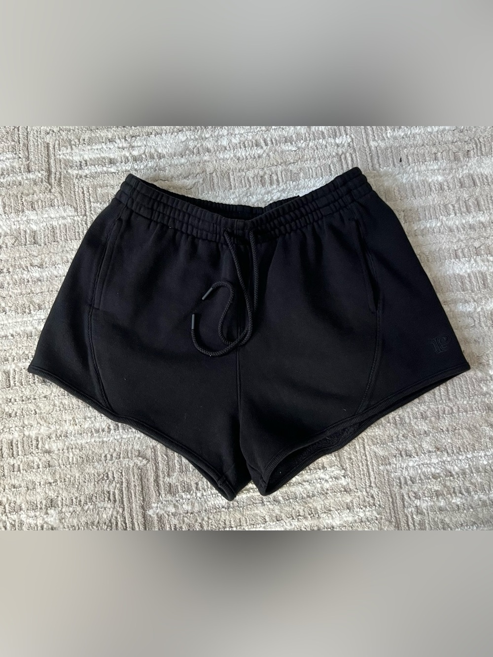 NWT Victoria's Secret PINK Ivy Fleece Curved Hem Short w/ Logo Size S